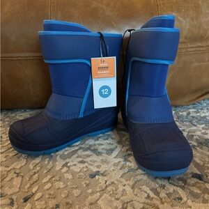 Cat & Jack 12T Snow Boots
